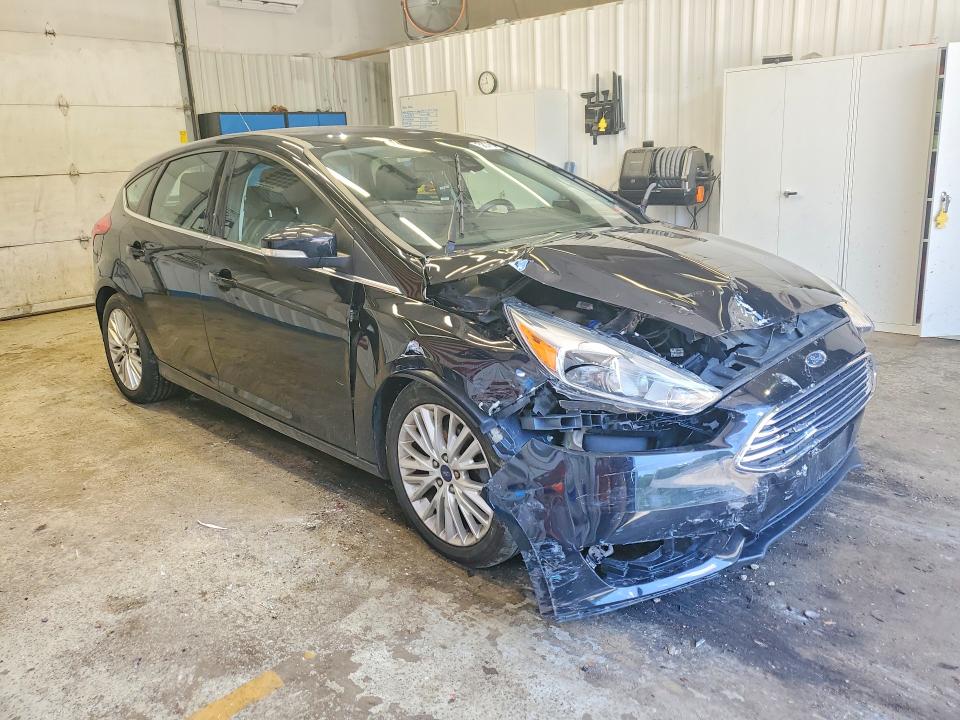 2018 Ford Focus მანქანა იყიდება აუქციონზე, vin: 1FADP3N23JL210400, აუქციონის ნომერი: 58764196