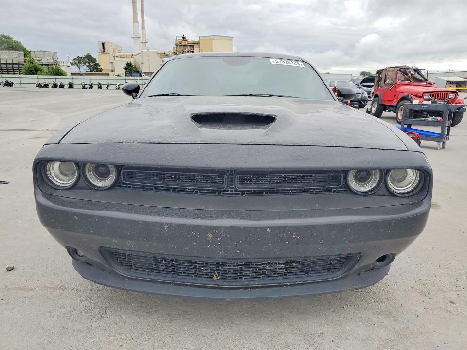 Продаж на аукціоні авто 2018 Dodge Challenger, vin: 2C3CDZBT6JH300642, номер лоту: 57320186