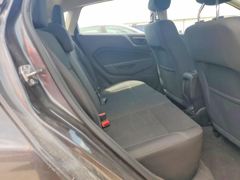 58583466 :رقم المزاد ، 3FADP4EJ3HM132853 vin ، 2017 Ford Fiesta مزاد بيع