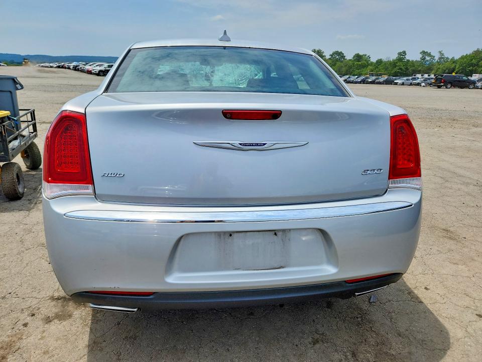 Продажа на аукционе авто 2020 Chrysler 300, vin: 2C3CCAKG4LH112292, номер лота: 58351926