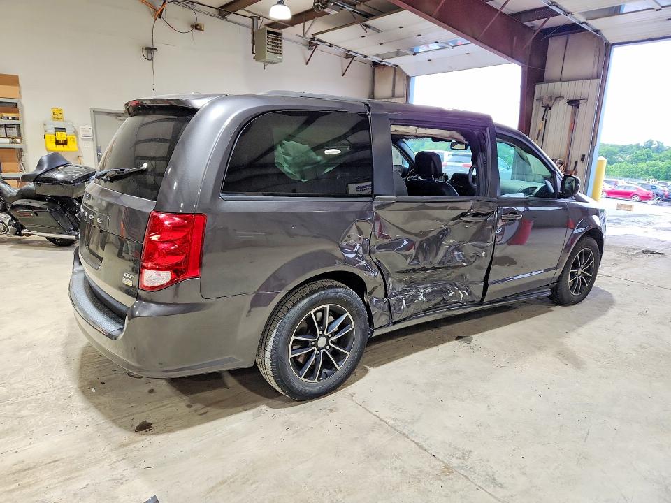 58007336 :رقم المزاد ، 2C4RDGEG8KR579760 vin ، 2019 Dodge Grand Caravan مزاد بيع
