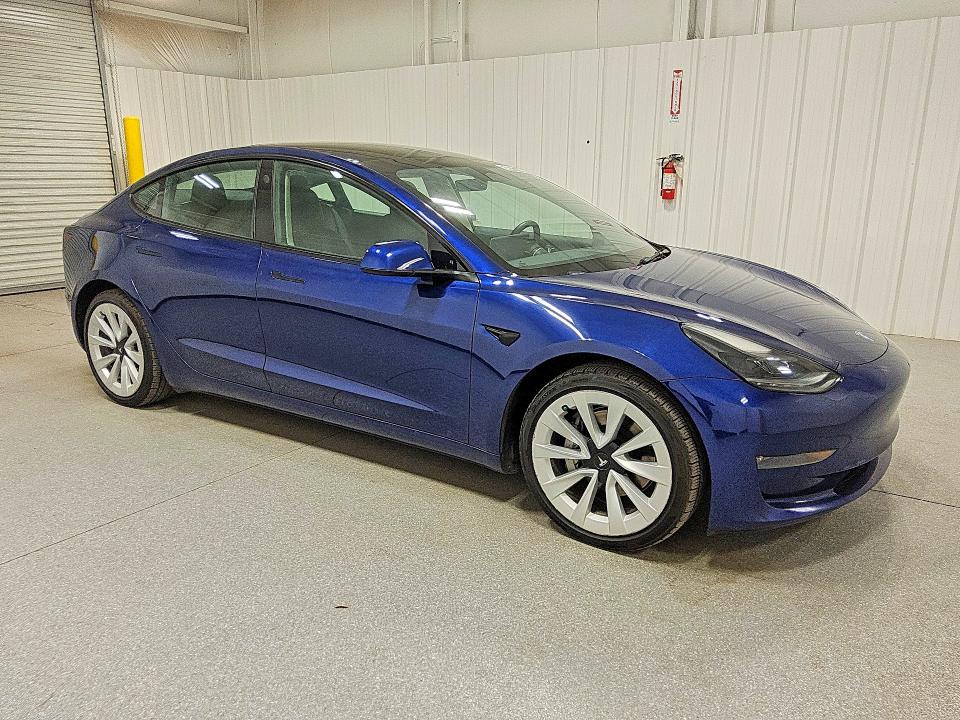 Auction sale of the 2022 Tesla Model 3, vin: 5YJ3E1EB4NF272042, lot number: 54879176
