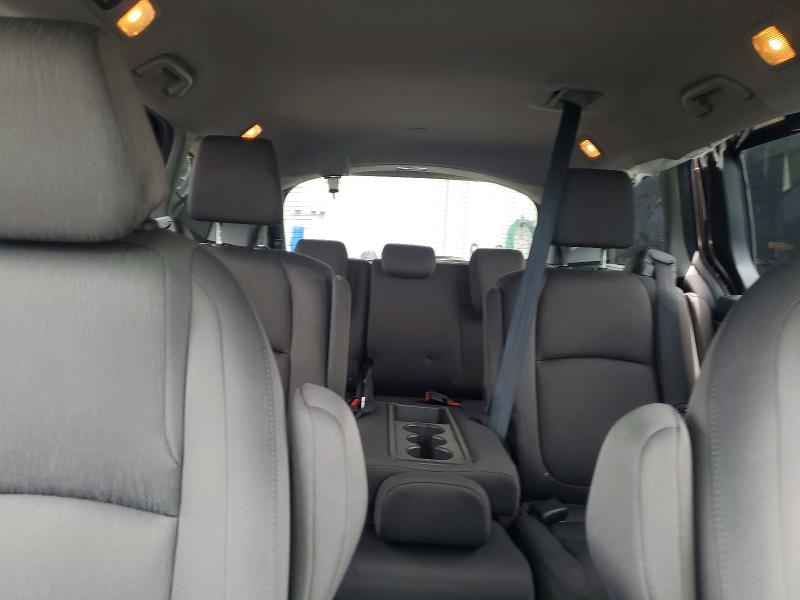 57612156 :رقم المزاد ، 5FNRL6H55JB069626 vin ، 2018 Honda Odyssey مزاد بيع