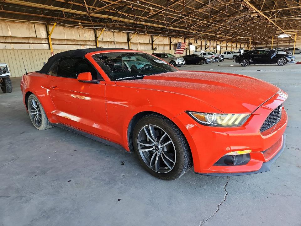 57433036 :رقم المزاد ، 1FATP8UH0G5284627 vin ، 2016 Ford Mustang مزاد بيع