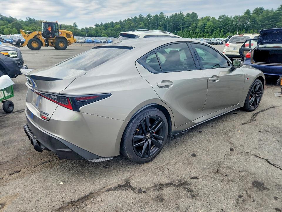 57902506 :رقم المزاد ، JTHC81F25M5044961 vin ، 2021 Lexus Is مزاد بيع