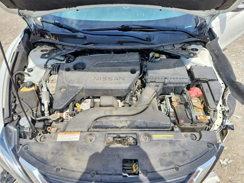 2018 Nissan Altima მანქანა იყიდება აუქციონზე, vin: 1N4AL3AP5JC111433, აუქციონის ნომერი: 57147676