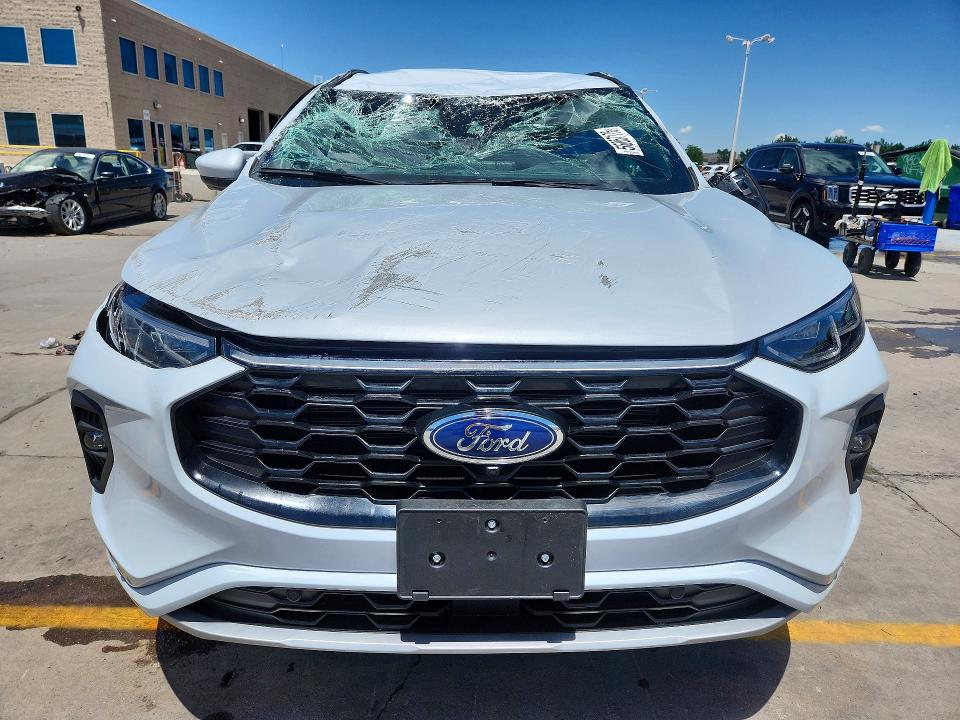 56857176 :رقم المزاد ، 1FMCU9PZ6TUA20420 vin ، 2026 Ford Escape مزاد بيع