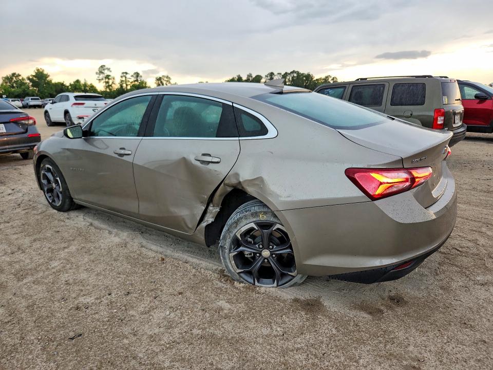 57178376 :رقم المزاد ، 1G1ZD5ST1NF135615 vin ، 2022 Chevrolet Malibu مزاد بيع