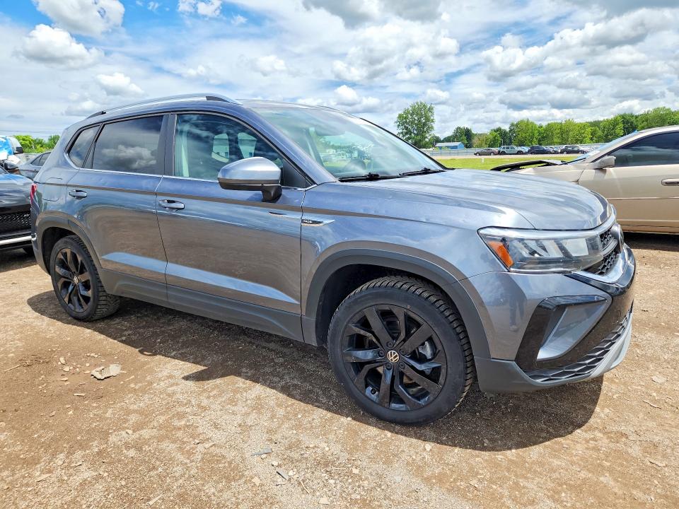 56722816 :رقم المزاد ، 3VVPX7B24NM071354 vin ، 2022 Volkswagen Taos مزاد بيع