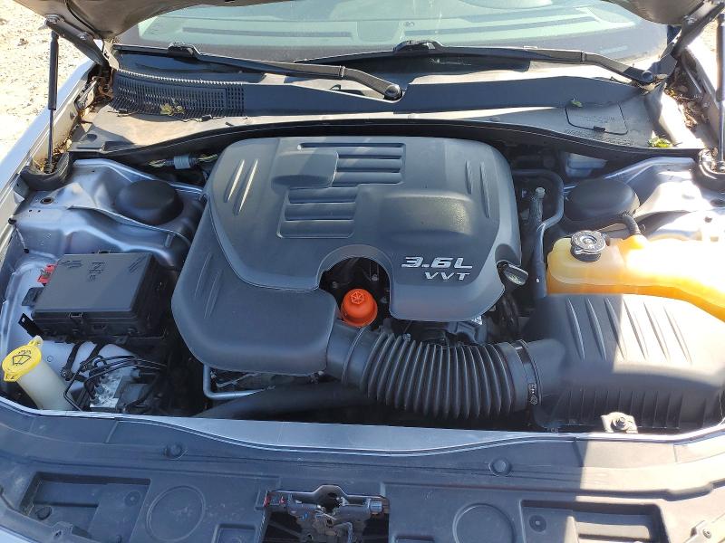 56296036 :رقم المزاد ، 2C3CCARG8FH793244 vin ، 2015 Chrysler 300 مزاد بيع