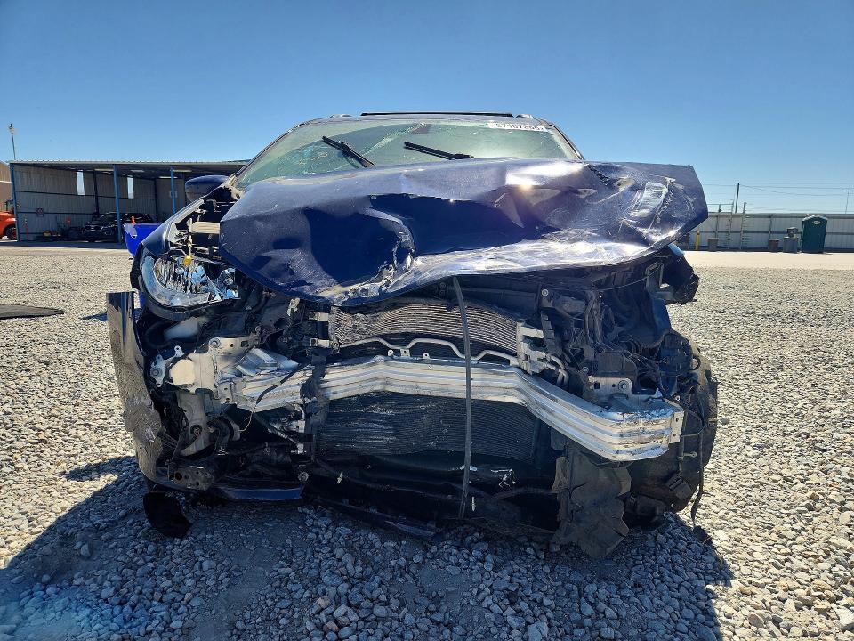 2020 Chrysler Voyager მანქანა იყიდება აუქციონზე, vin: 2C4RC1DGXLR164572, აუქციონის ნომერი: 57187866