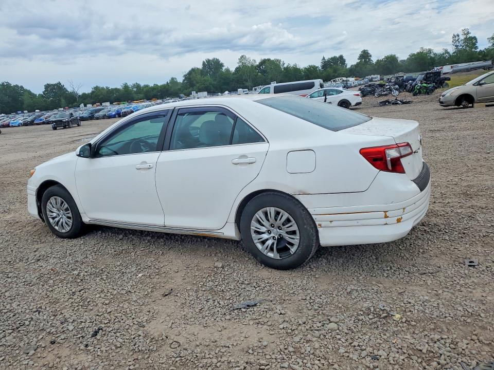 58264666 :رقم المزاد ، 4T1BD1FK5EU111408 vin ، 2014 Toyota Camry Hybrid مزاد بيع