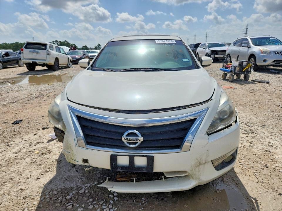 2014 Nissan Altima მანქანა იყიდება აუქციონზე, vin: 1N4BL3APXEN226415, აუქციონის ნომერი: 57424986