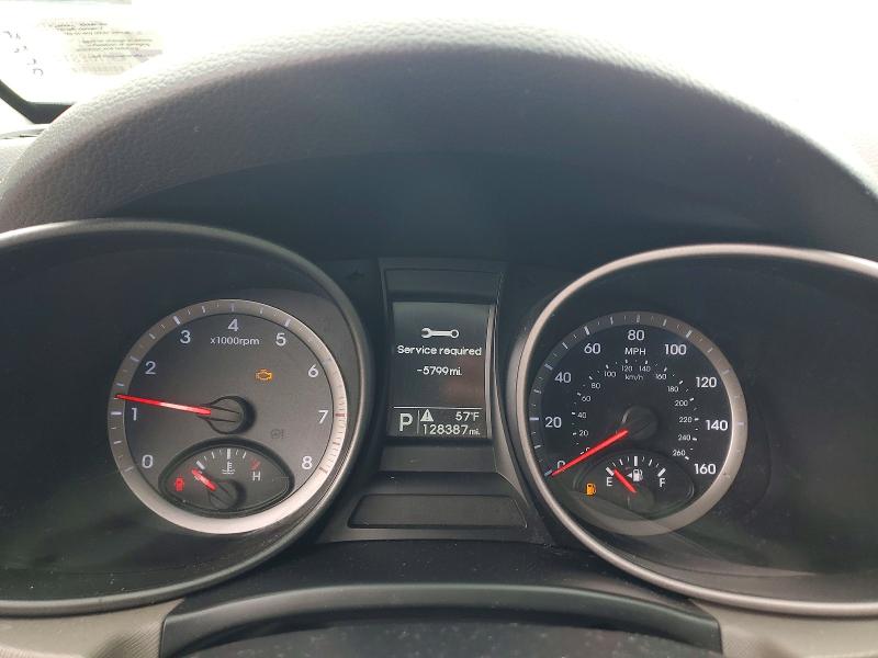 2016 Hyundai Santa Fe Sport მანქანა იყიდება აუქციონზე, vin: 5XYZU3LB8GG370451, აუქციონის ნომერი: 55711366