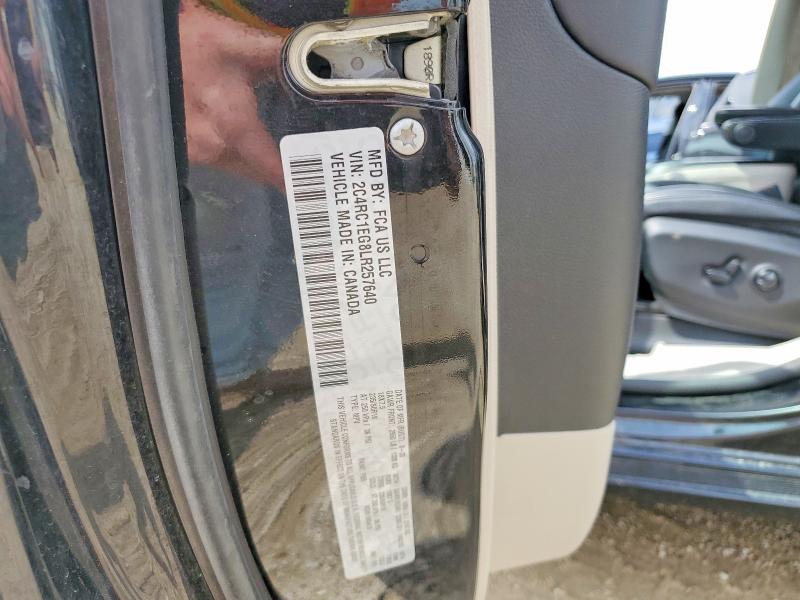 2020 Chrysler Pacifica მანქანა იყიდება აუქციონზე, vin: 2C4RC1EG8LR257640, აუქციონის ნომერი: 56417296