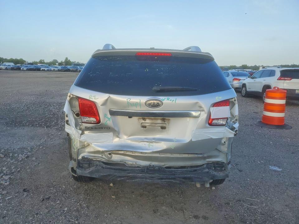 58140876 :رقم المزاد ، 5XYKU4A15BG005980 vin ، 2011 Kia Sorento مزاد بيع