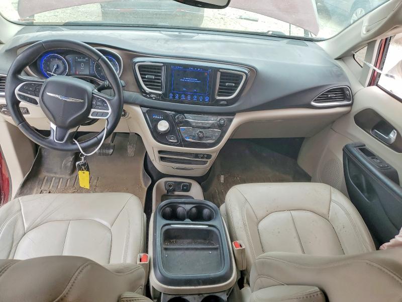 58495406 :رقم المزاد ، 2C4RC1BG9HR627618 vin ، 2017 Chrysler Pacifica مزاد بيع