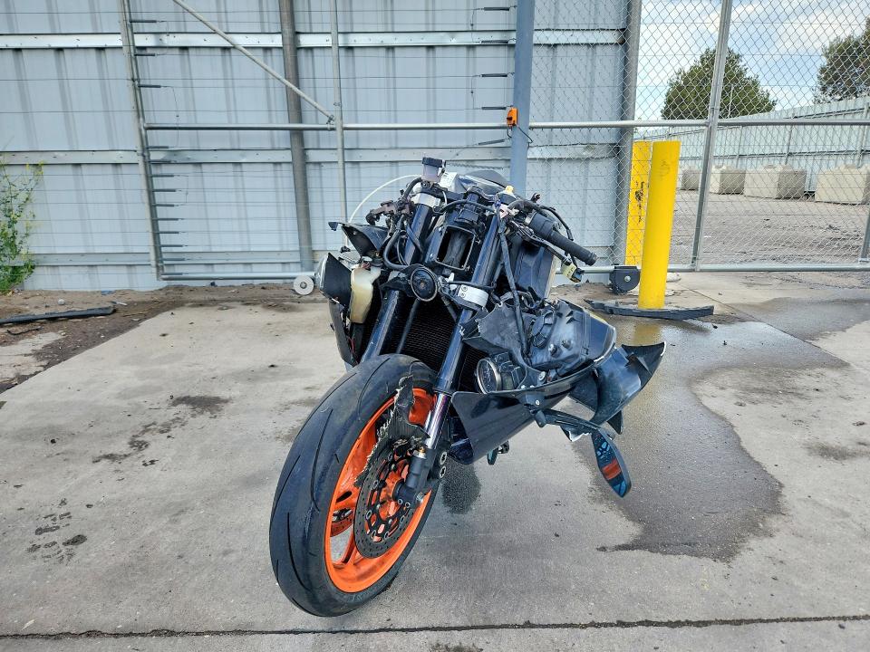 55934906 :رقم المزاد ، JYARJ12Y16A001203 vin ، 2006 Yamaha Yzfr6 مزاد بيع
