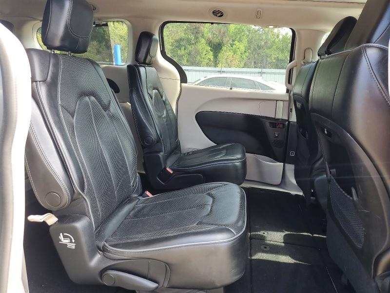 56528836 :رقم المزاد ، 2C4RC1GGXJR274174 vin ، 2018 Chrysler Pacifica مزاد بيع