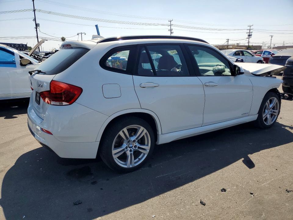 58318546 :رقم المزاد ، WBAVM1C53FV498162 vin ، 2015 Bmw X1 مزاد بيع