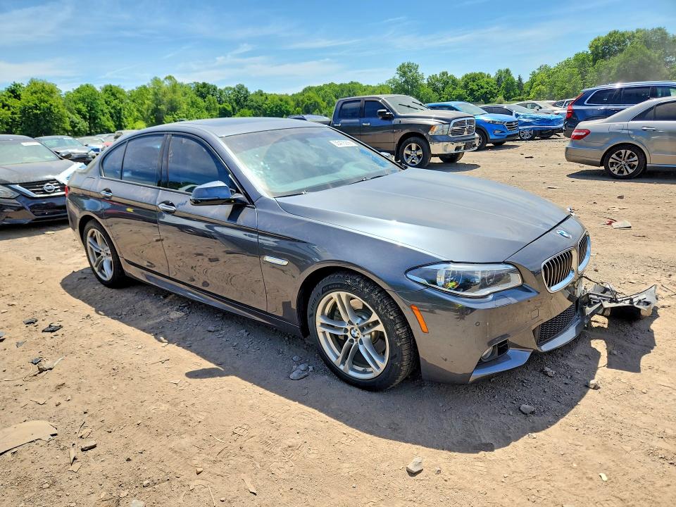 55476266 :رقم المزاد ، WBA5A5C56GD527659 vin ، 2016 Bmw 528 مزاد بيع