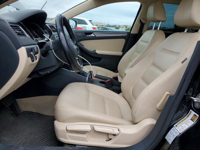 Продажа на аукционе авто 2015 Volkswagen Jetta, vin: 3VWLA7AJ5FM323828, номер лота: 53409856