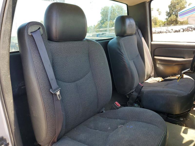 Продажа на аукционе авто 2004 Chevrolet Silverado, vin: 1GBHC24UX4E175162, номер лота: 57401366