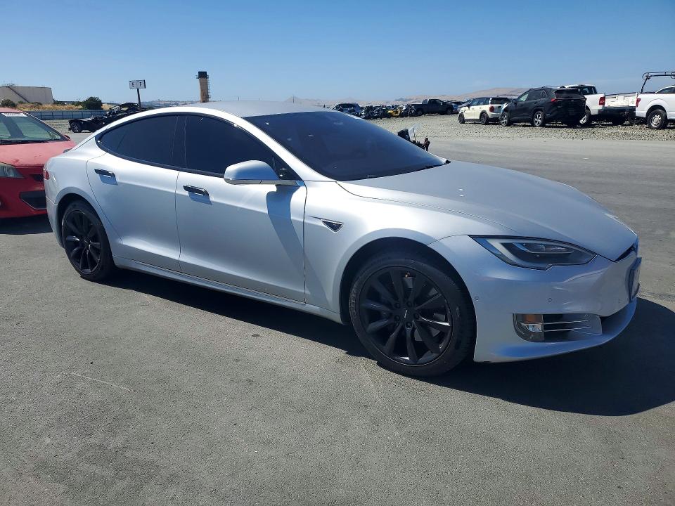85622175 :رقم المزاد ، 5YJSA1E18GF156697 vin ، 2016 Tesla Model S مزاد بيع