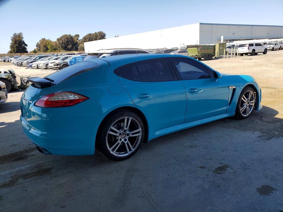 57755296 :رقم المزاد ، WP0AB2A79AL062874 vin ، 2010 Porsche Panamera مزاد بيع
