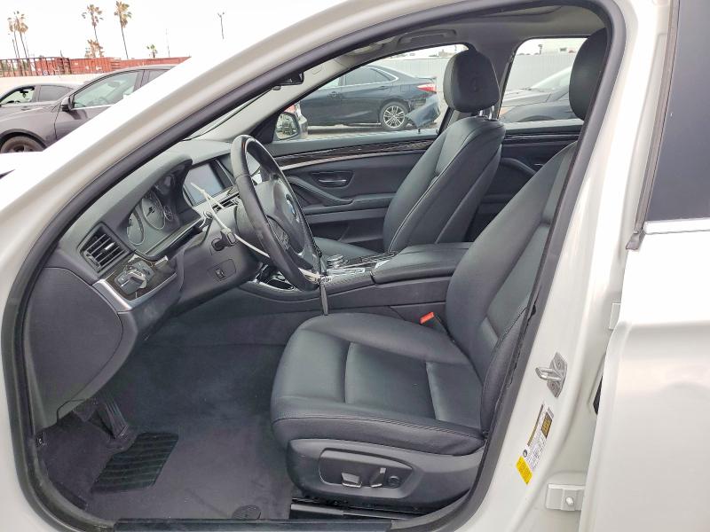 56529846 :رقم المزاد ، WBA5A5C5XFD521457 vin ، 2015 Bmw 528 مزاد بيع