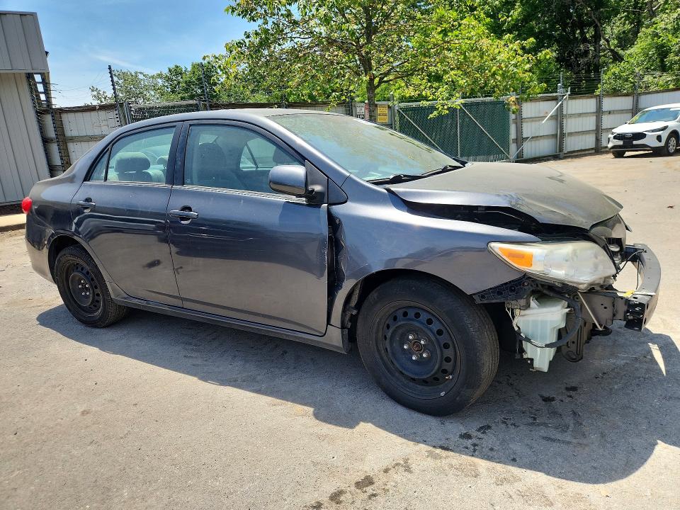 2013 Toyota Corolla მანქანა იყიდება აუქციონზე, vin: 2T1BU4EE7DC113643, აუქციონის ნომერი: 55040396