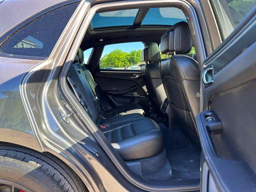 55707586 :رقم المزاد ، WP1AG2A59JLB62102 vin ، 2018 Porsche Macan مزاد بيع