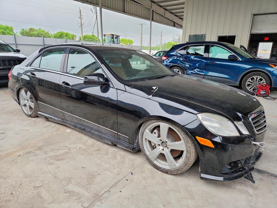 56142126 :رقم المزاد ، WDDHF7CB6AA018057 vin ، 2010 Mercedes-benz E مزاد بيع