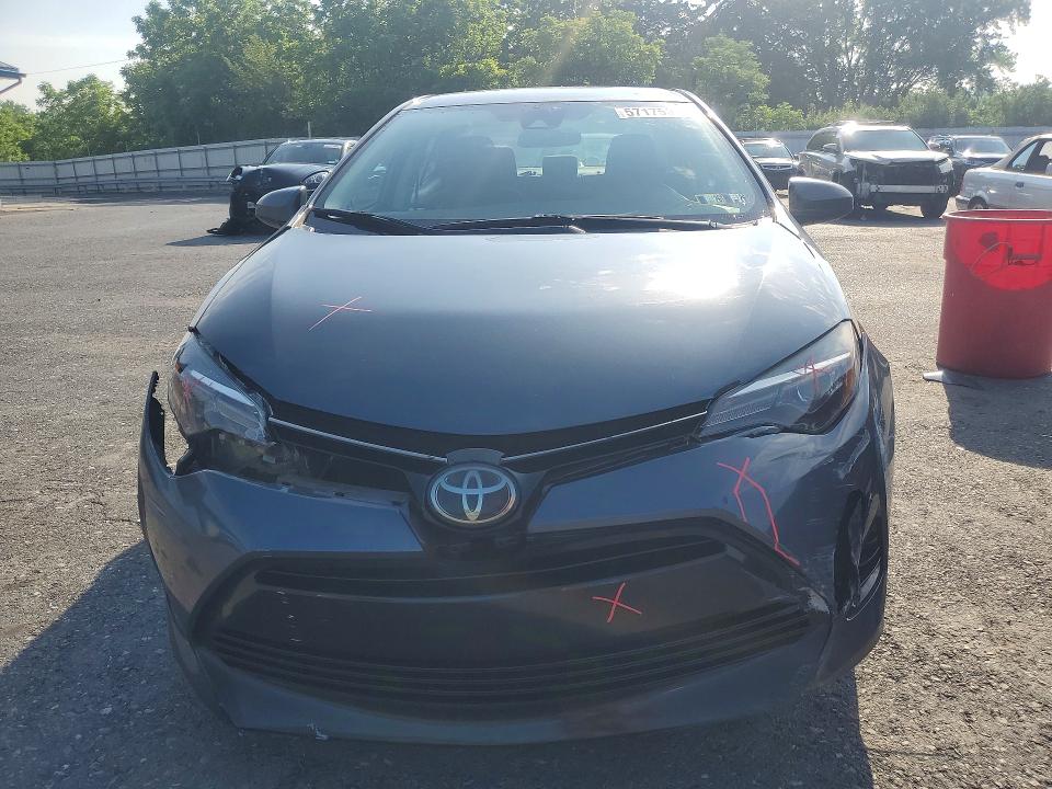 Продажа на аукционе авто 2018 Toyota Corolla, vin: 2T1BURHE7JC981937, номер лота: 57175316