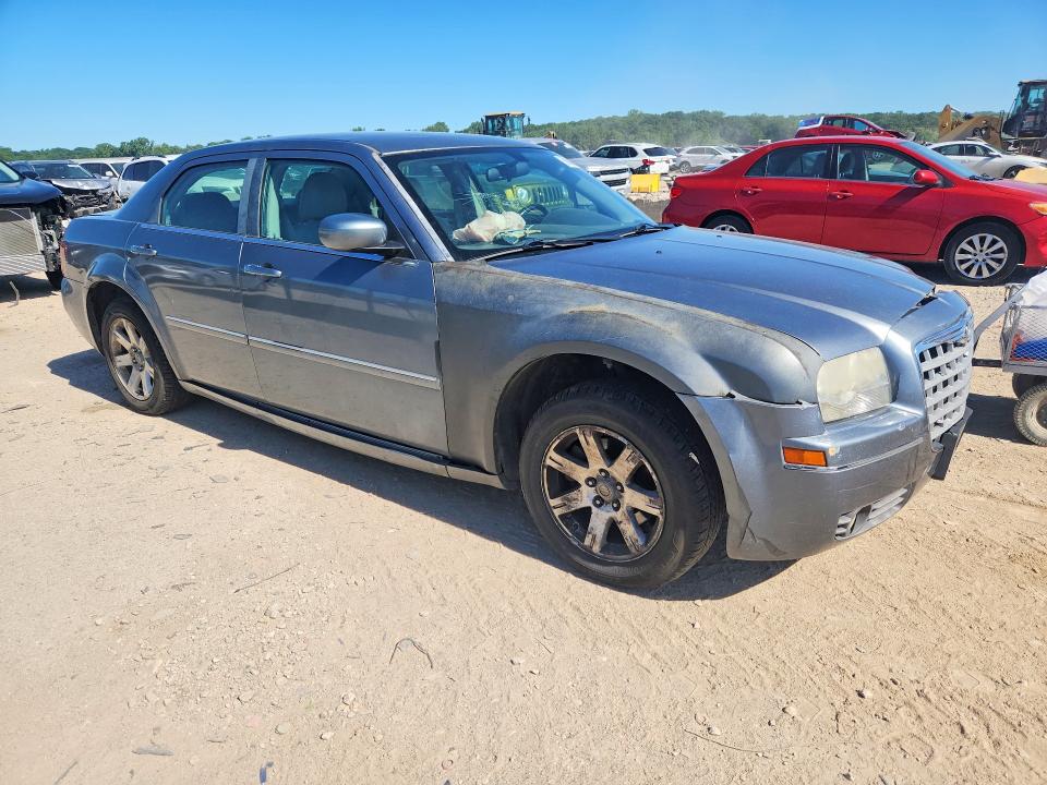 2006 Chrysler 300 მანქანა იყიდება აუქციონზე, vin: 2C3KA53G46H525762, აუქციონის ნომერი: 56866456
