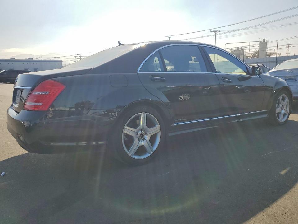 2013 Mercedes-benz S მანქანა იყიდება აუქციონზე, vin: WDDNG7DB9DA537588, აუქციონის ნომერი: 58758336