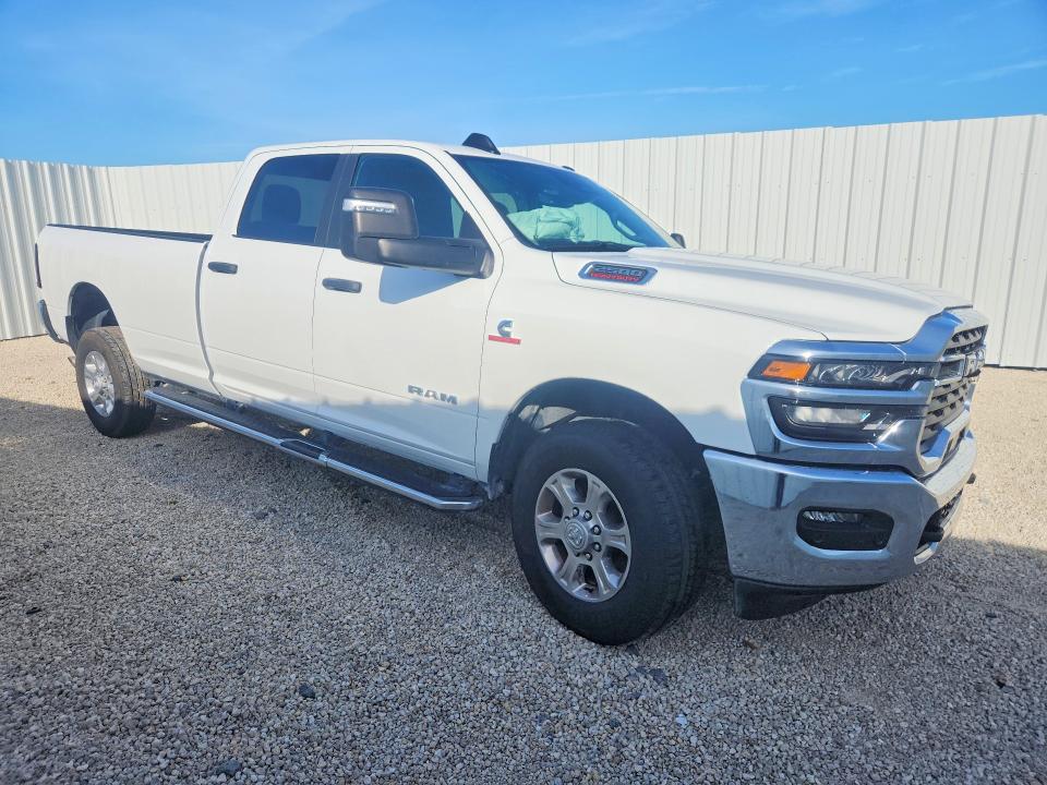 57310386 :رقم المزاد ، 3C6UR5JL1TG259049 vin ، 2026 Ram 2500 مزاد بيع