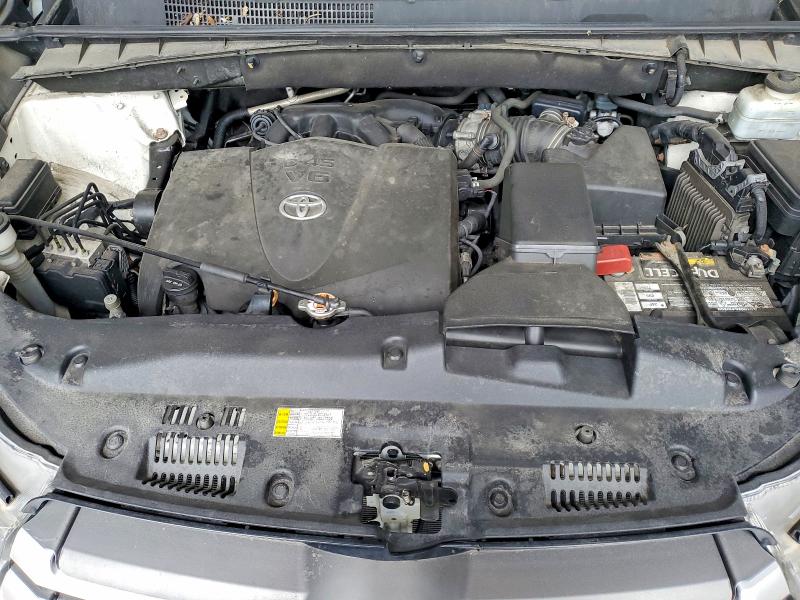 Продажа на аукционе авто 2019 Toyota Highlander, vin: 5TDBZRFH2KS996496, номер лота: 57937916
