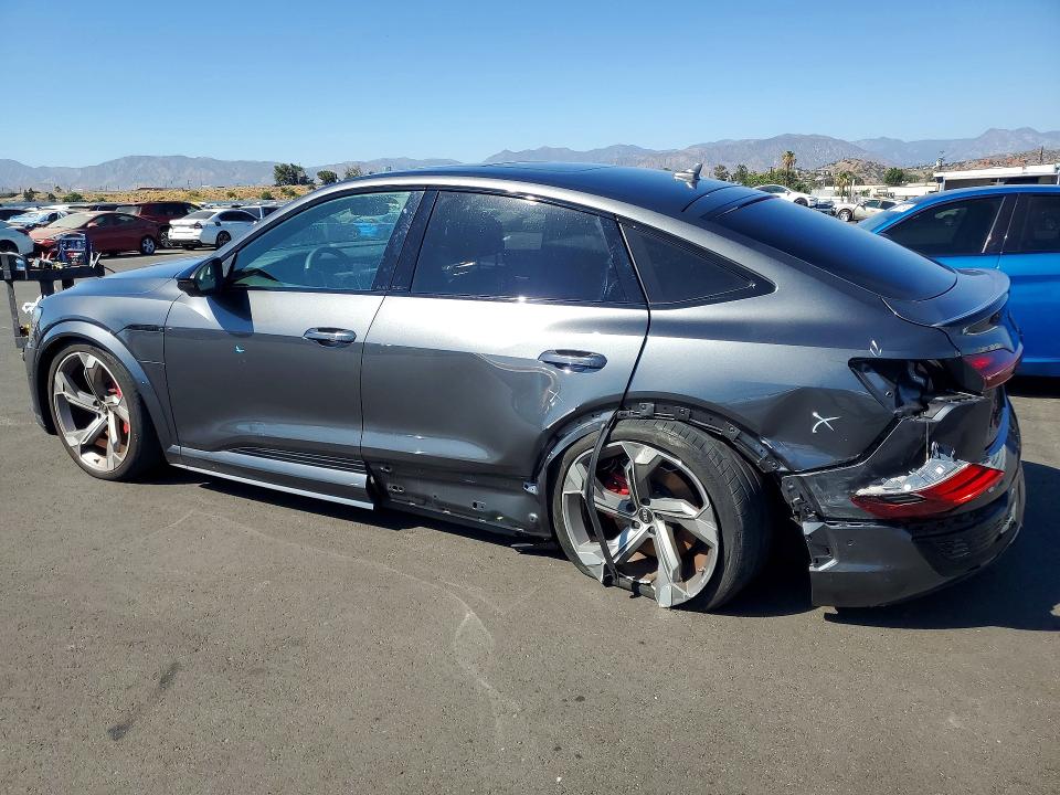 Продаж на аукціоні авто 2024 Audi Sq8 E-tron, vin: WA1DCBGE2RB042199, номер лоту: 57696926