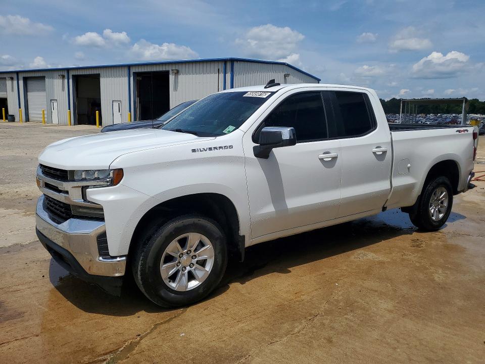 55849816 :رقم المزاد ، 1GCRYDED0MZ307088 vin ، 2021 Chevrolet Silverado مزاد بيع