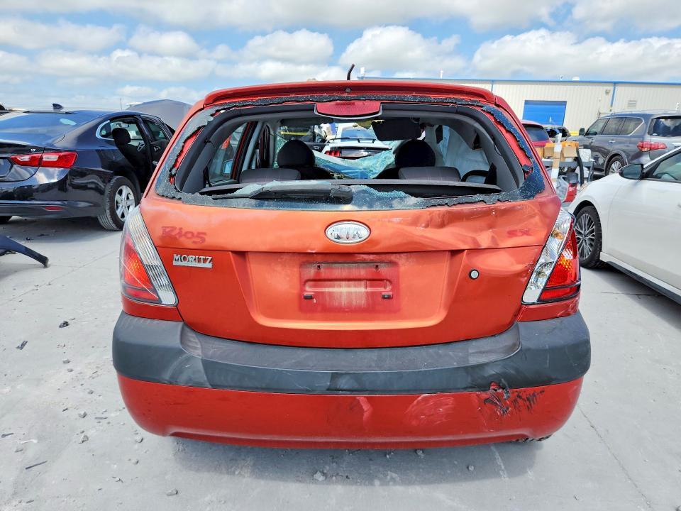 2007 Kia Rio მანქანა იყიდება აუქციონზე, vin: KNADE163276235840, აუქციონის ნომერი: 57551916