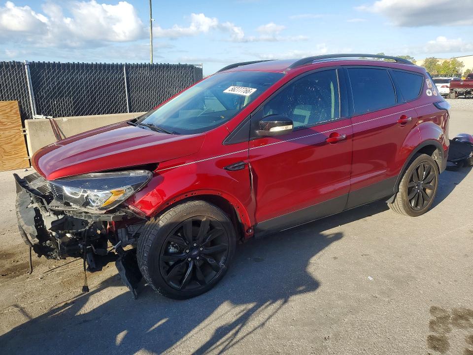 Auction sale of the 2017 Ford Escape, vin: 1FMCU0J94HUE21038, lot number: 56277766