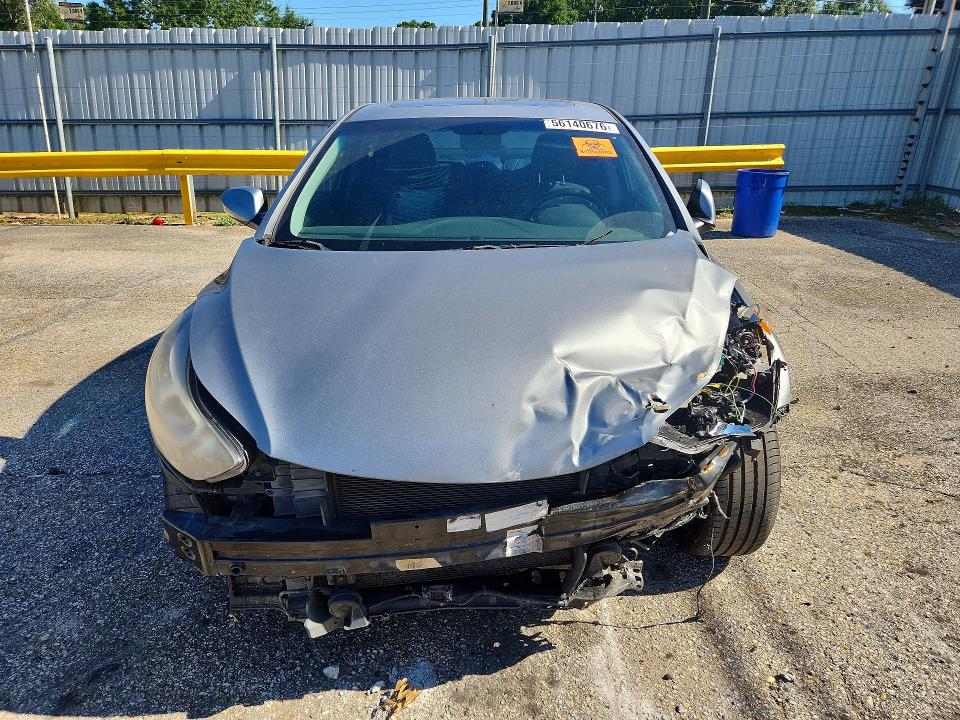 2015 Hyundai Elantra მანქანა იყიდება აუქციონზე, vin: KMHDH4AH0FU227675, აუქციონის ნომერი: 56140676
