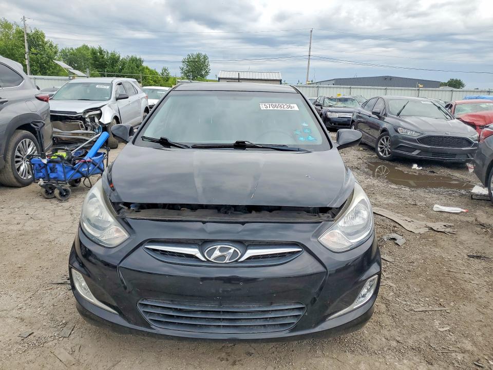 2012 Hyundai Accent მანქანა იყიდება აუქციონზე, vin: KMHCU5AEXCU045013, აუქციონის ნომერი: 57069236