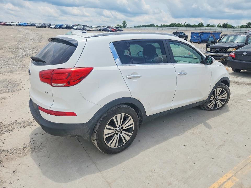 Продажа на аукционе авто 2015 Kia Sportage, vin: KNDPC3AC8F7790695, номер лота: 58932346