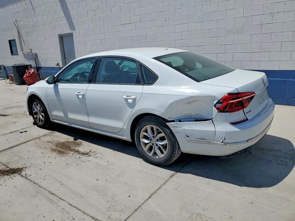 2018 Volkswagen Passat მანქანა იყიდება აუქციონზე, vin: 1VWAA7A39JC018819, აუქციონის ნომერი: 58050906