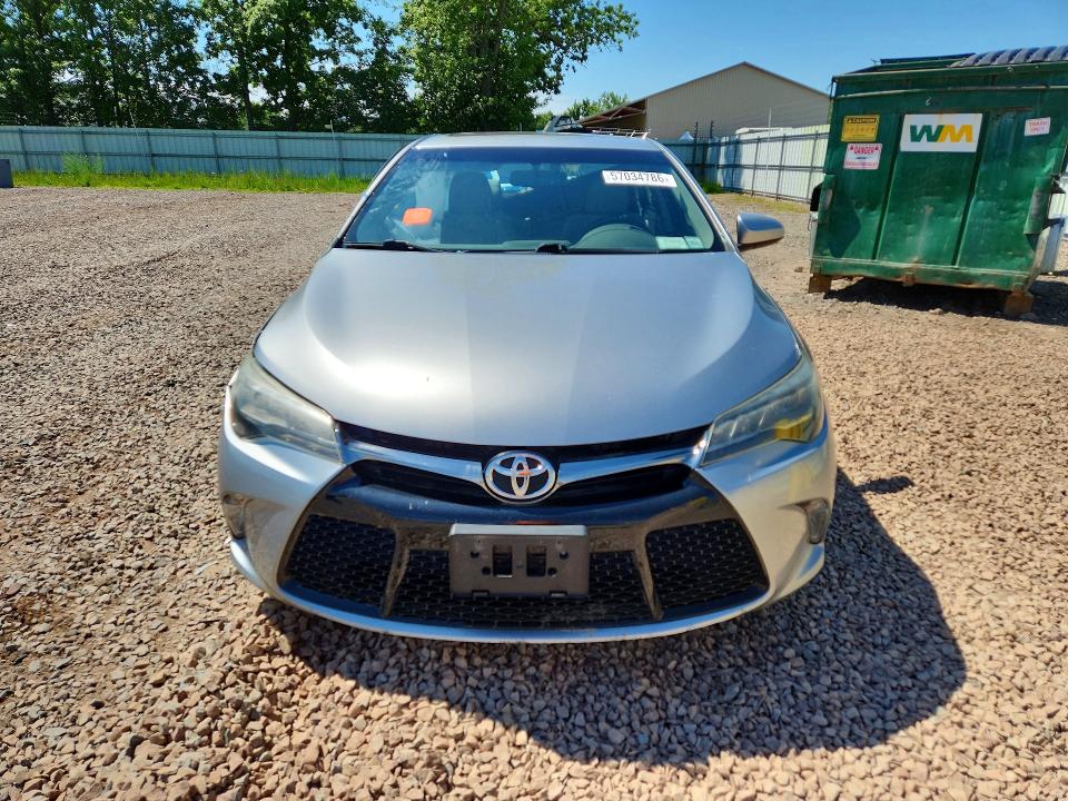 57034786 :رقم المزاد ، 4T1BK1FK5HU580282 vin ، 2017 Toyota Camry مزاد بيع