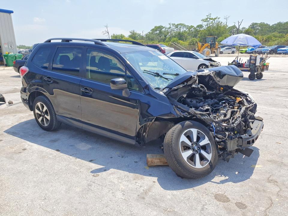Продаж на аукціоні авто 2018 Subaru Forester, vin: JF2SJAEC4JH405684, номер лоту: 57209696