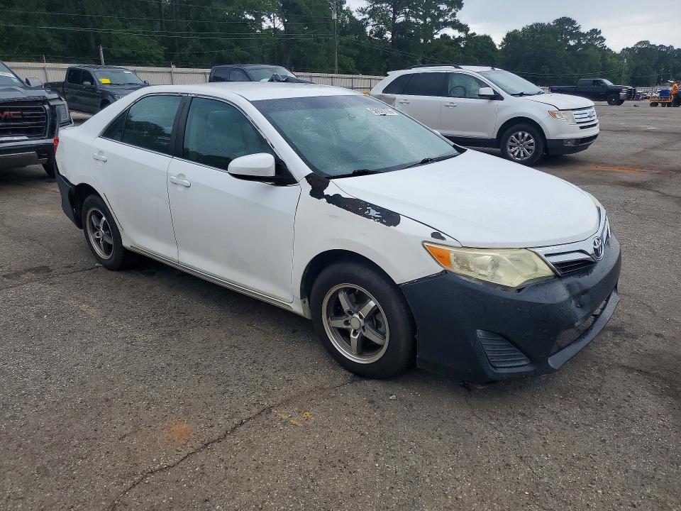 56876776 :رقم المزاد ، 4T1BF1FK7CU524583 vin ، 2012 Toyota Camry مزاد بيع