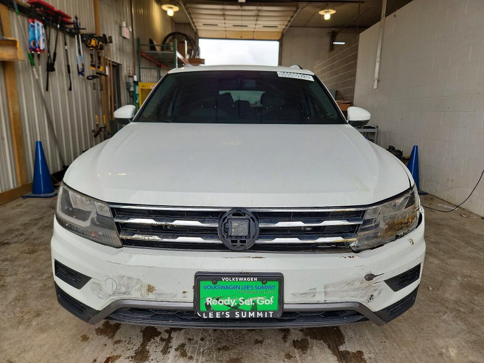2021 Volkswagen Tiguan მანქანა იყიდება აუქციონზე, vin: 3VV1B7AX6MM002455, აუქციონის ნომერი: 56500926